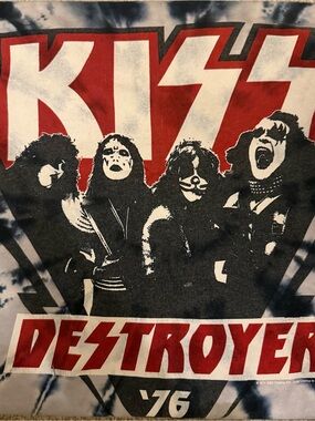 Kiss  'Destroyer '76' Graphic Tee - Red, Black, Blue